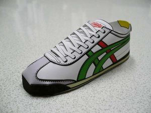 onitsuka_tiger_mexico66_01.jpg