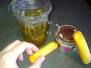 Self-portrait-du-jeudi--gourmandise.JPG