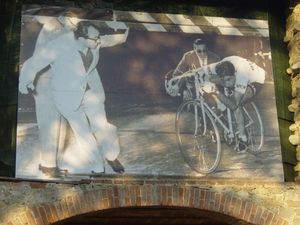 R Castellania photos murales Coppi 3