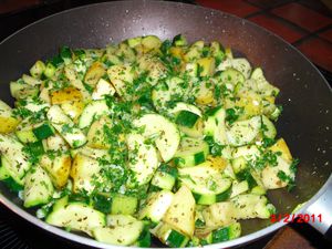 CIMG3008--COURGETTES-AU-BASILIC---.JPG