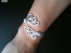 bracelet-a-spirales-2-tattoo.jpg