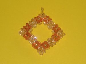 pendentif-carre1.jpg