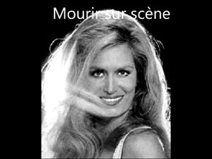 dalida-sur-scene.jpg