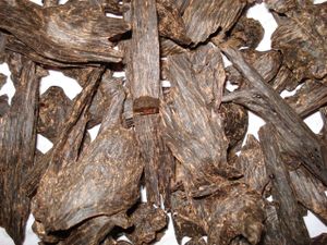Agar-Wood.jpg