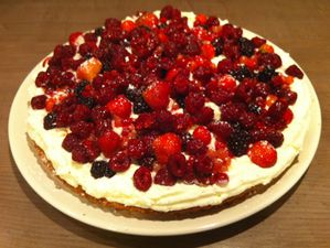 Tarte-aux-fruits-rouges-a-la-chantilly.jpg