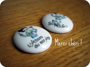 Cadeau chéri pour Scrap Inès Badges Accro du Scrap Addict