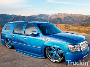 2008 Chevy Tahoe Custom Right Side