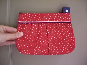 pois rouge