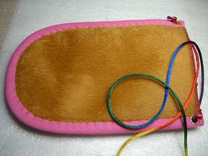 Pochette brodée