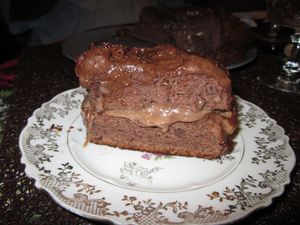 GATEAU-AUX-2-MOUSSES-DE-CHOCOLAT-INTERIEUR.JPG