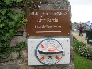 PLOUBAZLANEC - cimetière marin