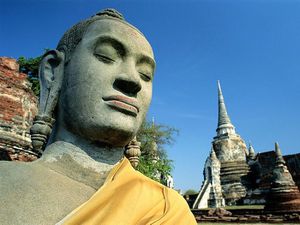 Buddha Statue Wat Tower