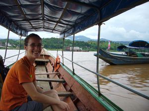 01 : Sur le fleuve entre le Laos et la Thailande,