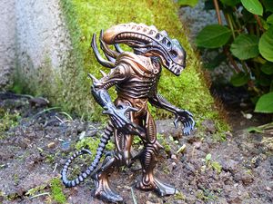 Scorpion alien