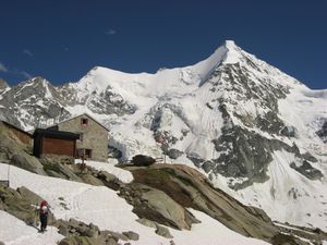 mountet_hut.jpg