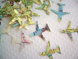 confettis-de-table-avion.jpg