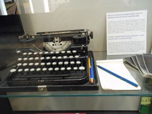 machineaecrireJackKerouac.jpg
