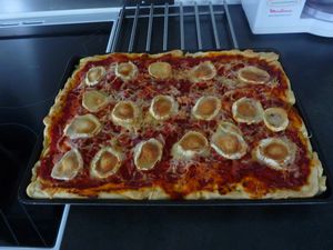 pizza chèvre jambon tomates