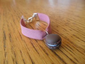 bracelet fillette vieux rose macaron marron