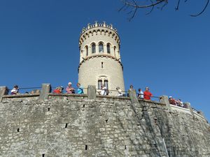 09 Tour d'Avallon 6