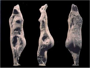 Dea-madre-rinvenuta-a-Macomer-copia.jpg