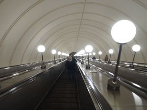 P9060585 - esclalators métro