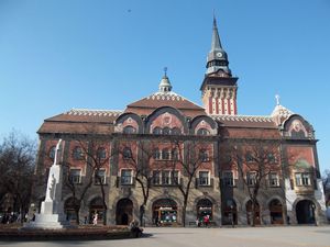 Subotica-hotel-de-ville-2.jpg