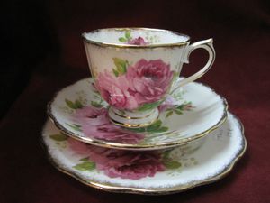 Tasse Royal albert (American beauty)