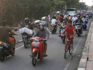 Scooters, Ubud
