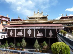 Lhasa Jokhang cour int