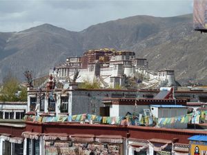 Lhasa jokhang vue potala