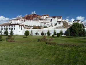 lhasa-potala-vue-generale-2.jpg