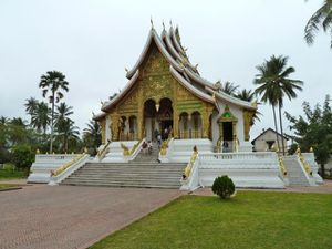 LP temple bouddha or