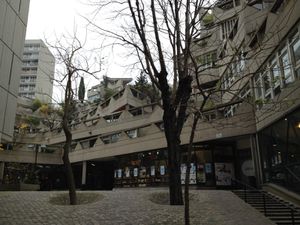 Ivry 8775