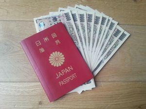 Japan-passport-yen.jpg