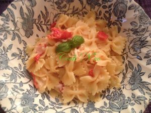 Farfalles, tomates et mozzarella