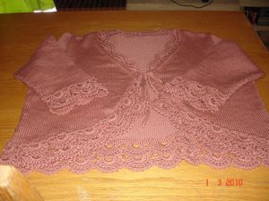 bolero-grande-taille-tricot-et-crochet.jpg