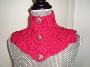 Cache-cou en tricot vieux rose