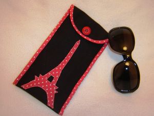 Etui-a-lunettes-Eiffel Etui-a-lunettes-Eiffel