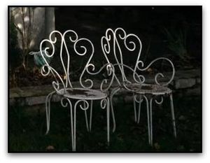les-DEUX-CHAISES---63961758_7057257159810428314_n.jpg