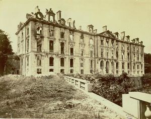 photo-chateau-neuf-ruines-facade-est-1.jpg
