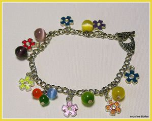 bracelet fleurs multicolores