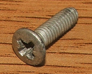 Cadmium-plated-screw.png