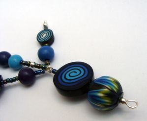 fimo-grigri-pendentif-bleu-2.JPG