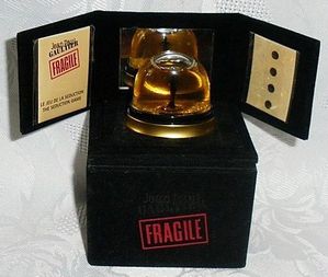 gaultier-fragile-le-jeu-de-la-seduction