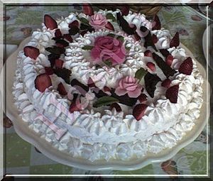 gateau-aux-coulis-de-fraise1-1.jpg