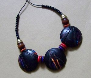 collier-ethnique-fimo--1-.JPG