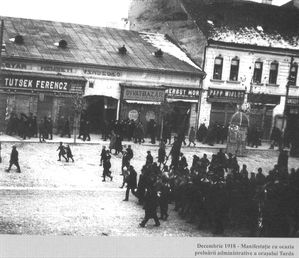 003 Turda dec 1918 manifestatie