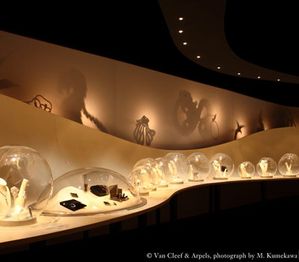 exposition-spirit-beauty-van-cleef-tokyo.jpg