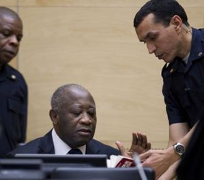 L-ex-president-ivoirien-Gbagbo-pour-la-premiere-fois-devant.jpg